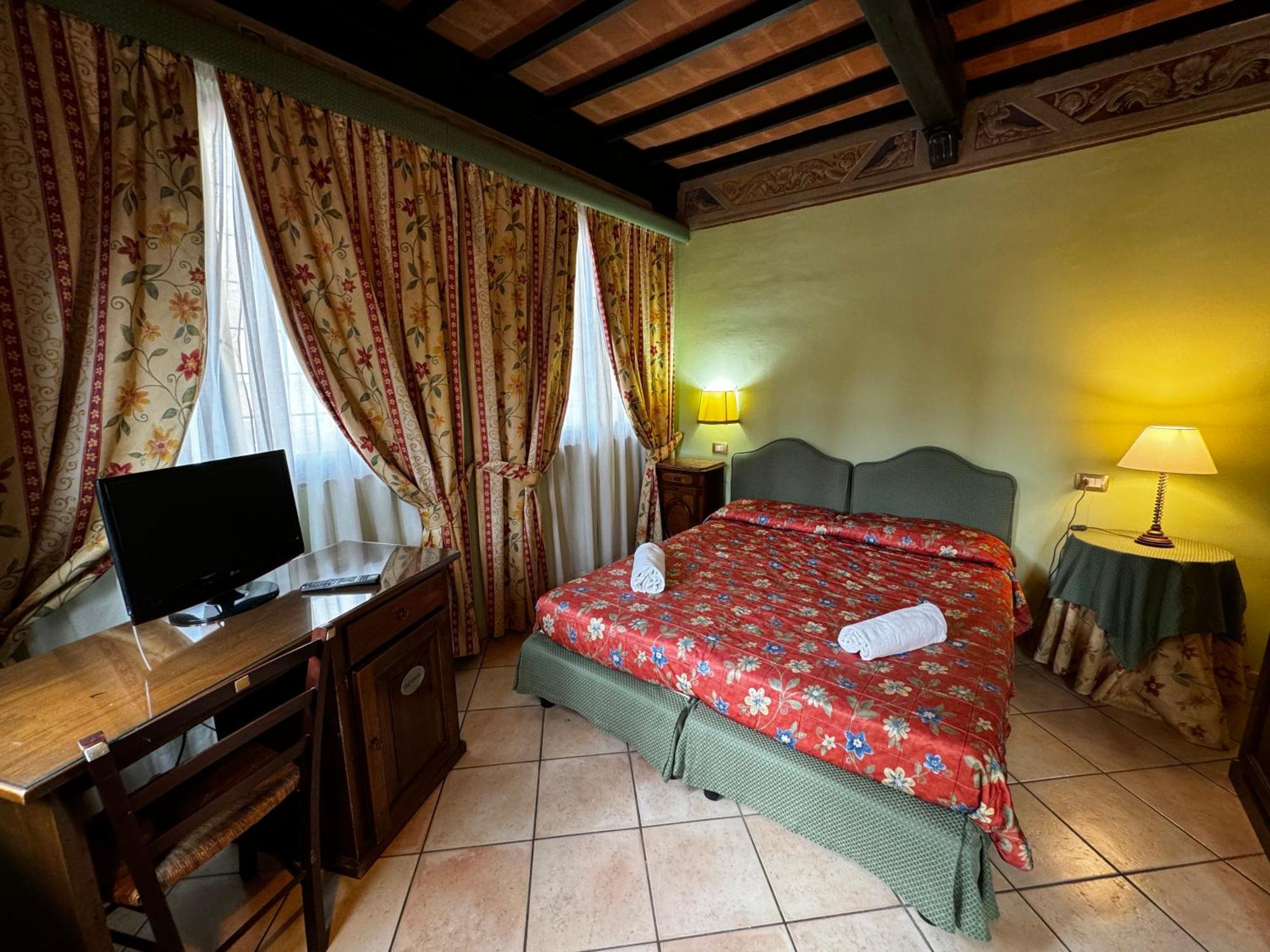 Villa Le Camelie Siena Exteriér fotografie